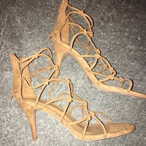 Report Brown Heels